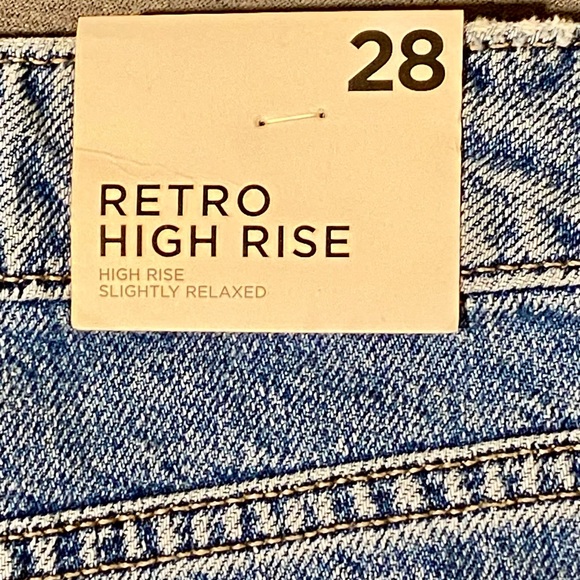 NWT rue 21 Retro High Rise distressed jean denim shorts - Picture 9 of 14